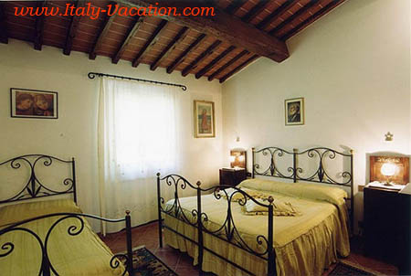 Italy vacation Ag. Belze  farmhouse  Agriturismo Farm Vacation House & Motorhome , Az. IL Querciollo , Toscana , garda , Napoli Amalfi, Tuscany & Umbria 