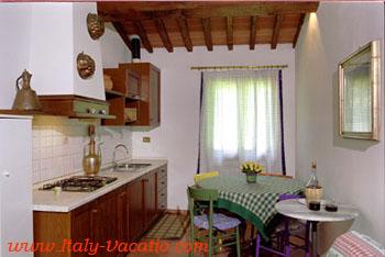 Italy vacation Ag. Belze  farmhouse  Agriturismo Farm Vacation House & Motorhome , Az. IL Querciollo , Toscana , garda , Napoli Amalfi, Tuscany & Umbria 