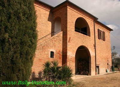Casa Forneci Bucine  Italy vacation Agriturismo Farm Vacation House & Motorhome , Toscana , garda , Napoli Amalfi, Tuscany & Umbria