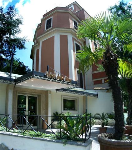 Italy vacation-Hotel_delle_Muse_Rome_Front