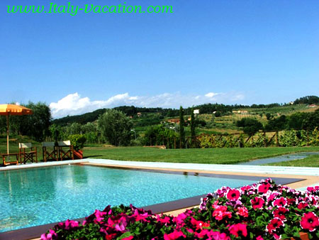 Luca-Benedeti Farm . Vacation Farm House near Luca .  Italy vacation Agriturismo Farm Vacation House & Motorhome , Toscana ,  Tuscany & Umbria