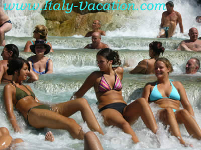 Italy vacation Macinaie - Monte Amiata South Toscana  B&B , Agriturismo Farm Vacation House & Motorhome ,  Garda , Napoli Amalfi, Tuscany & Umbria