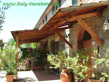 Italy vacation Santa Maria - South Toscana  B&B , Agriturismo Farm Vacation House & Motorhome , Napoli Amalfi, Tuscany & Umbria 