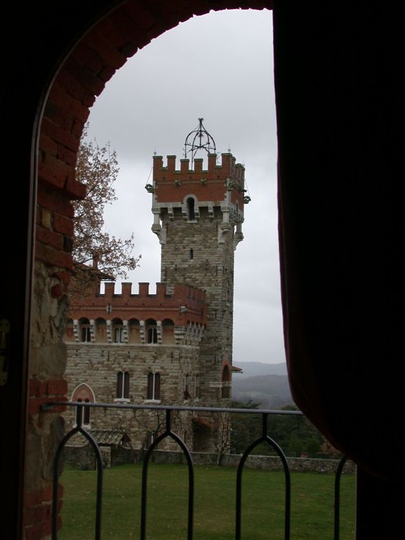 www.Italy-Vacation.com  Tenuta  castello  Tuscany - Bucine  Luxury Vacation Castle House