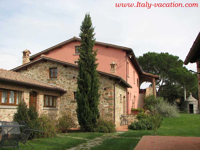 Az. IL Querciolli Italy vacation Agriturismo Farm Vacation House , Toscana ,  Tuscany & Umbria 