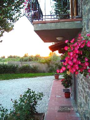 Italy vacation Agr. I Piopi  , Toscana  Agriturismo Farm Vacation House & Motorhome , garda , Napoli Amalfi, Tuscany & Umbria 